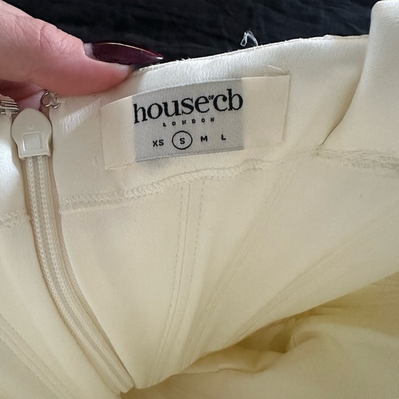 House of CB Loretta Off the Shoulder Dress - Like New/Never Worn - Picture 5 of 5